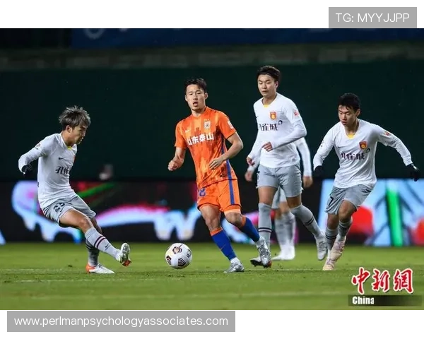 山东泰山为何陷入困境：战术体系老化还是阵容调配不当？