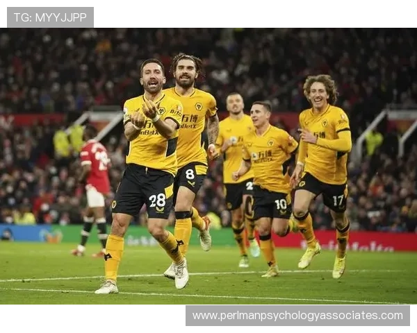 吉达联合争冠能力争议显现,球队稳定性承压对赛季走势形成制约 吉达联合争冠能力争议显现,球队稳定性承压对赛季走势形成制约