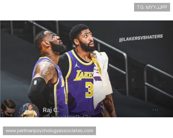 巴黎内部动荡:战术矛盾与管理危机如何阻碍球队争冠之路? 巴黎内部动荡:战术矛盾与管理危机如何阻碍球队争冠之路?